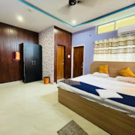 Hotel Royal Palace Bongara Kaharpara Buitenkant foto
